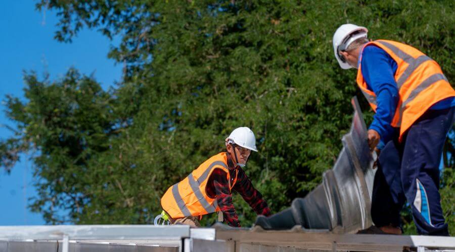 Professional residential roofers in Baraga, MI